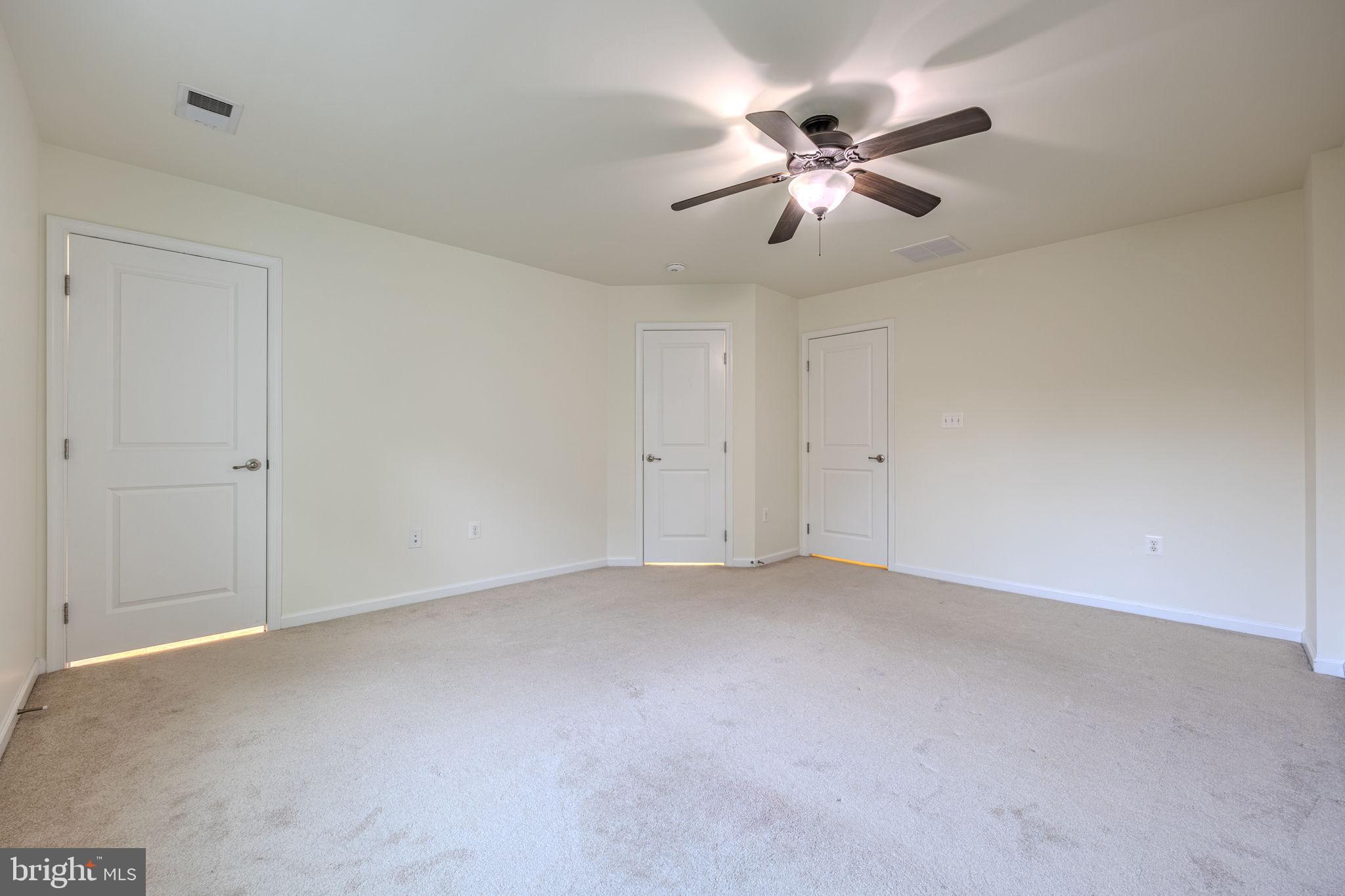 LAFAYETTE CROSSING - Residential Lease