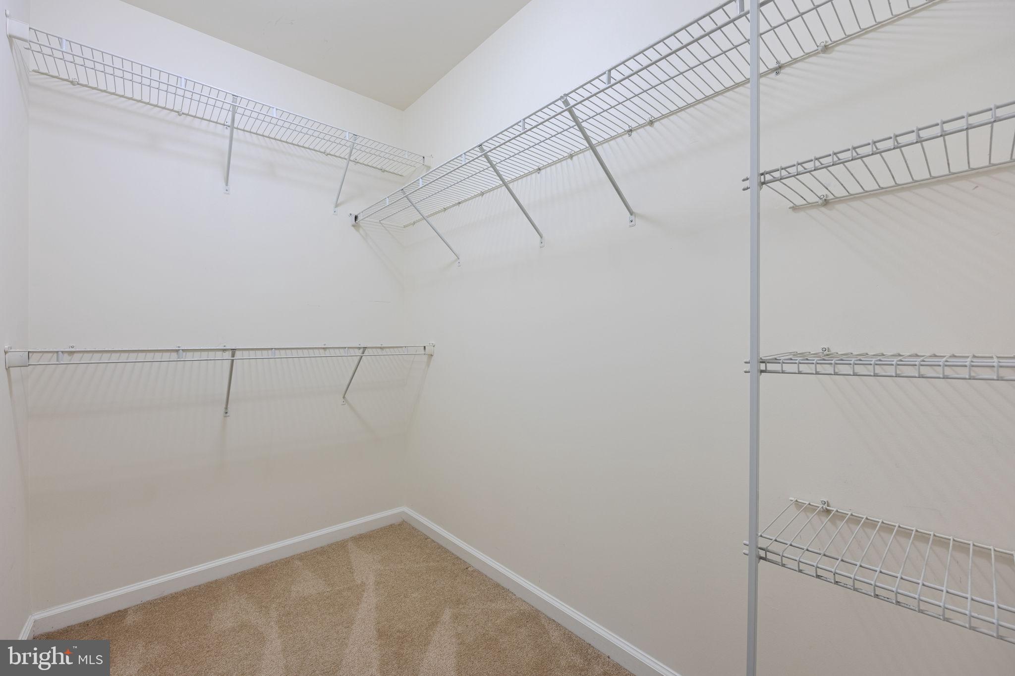 LAFAYETTE CROSSING - Residential Lease