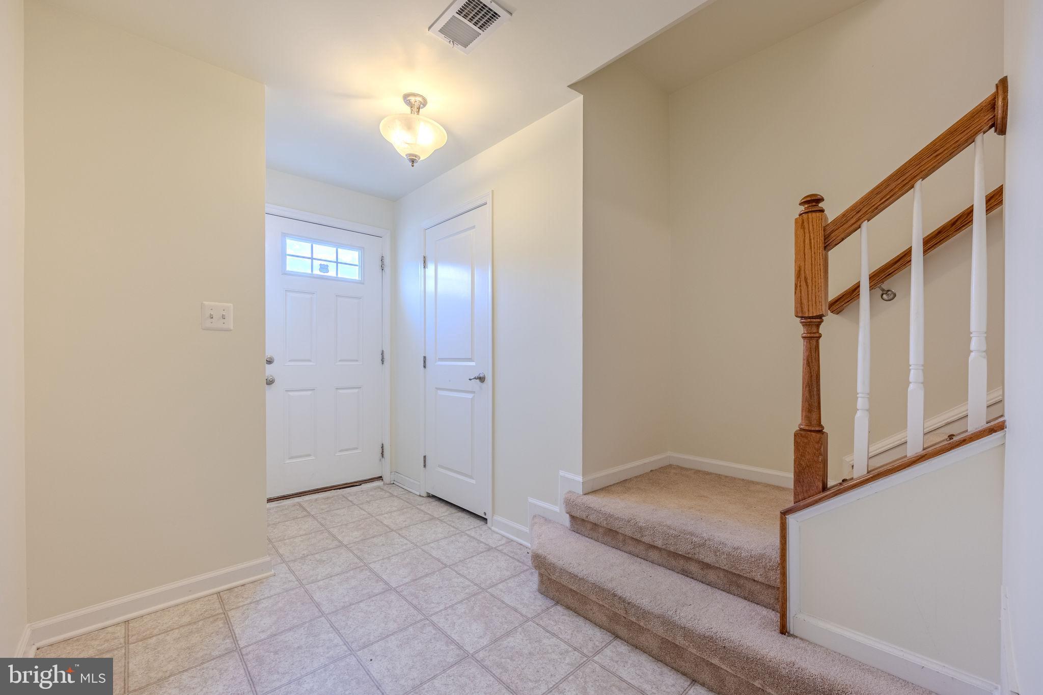 LAFAYETTE CROSSING - Residential Lease