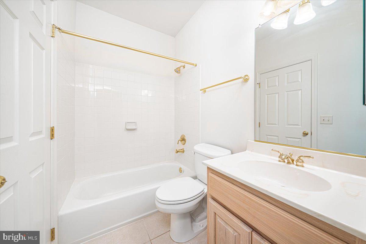 ROLLING GREEN - Residential