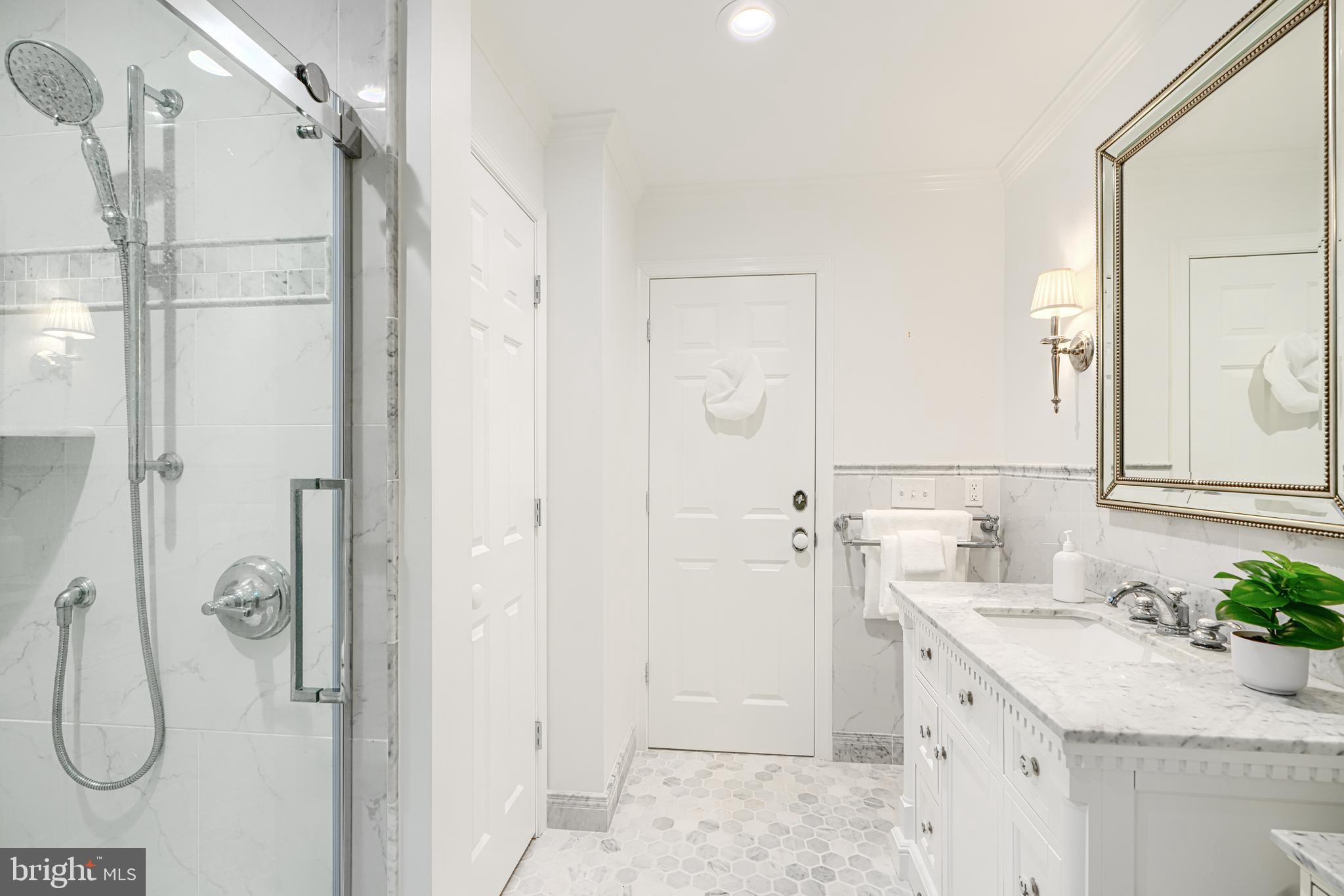 IVY HILL - Residential