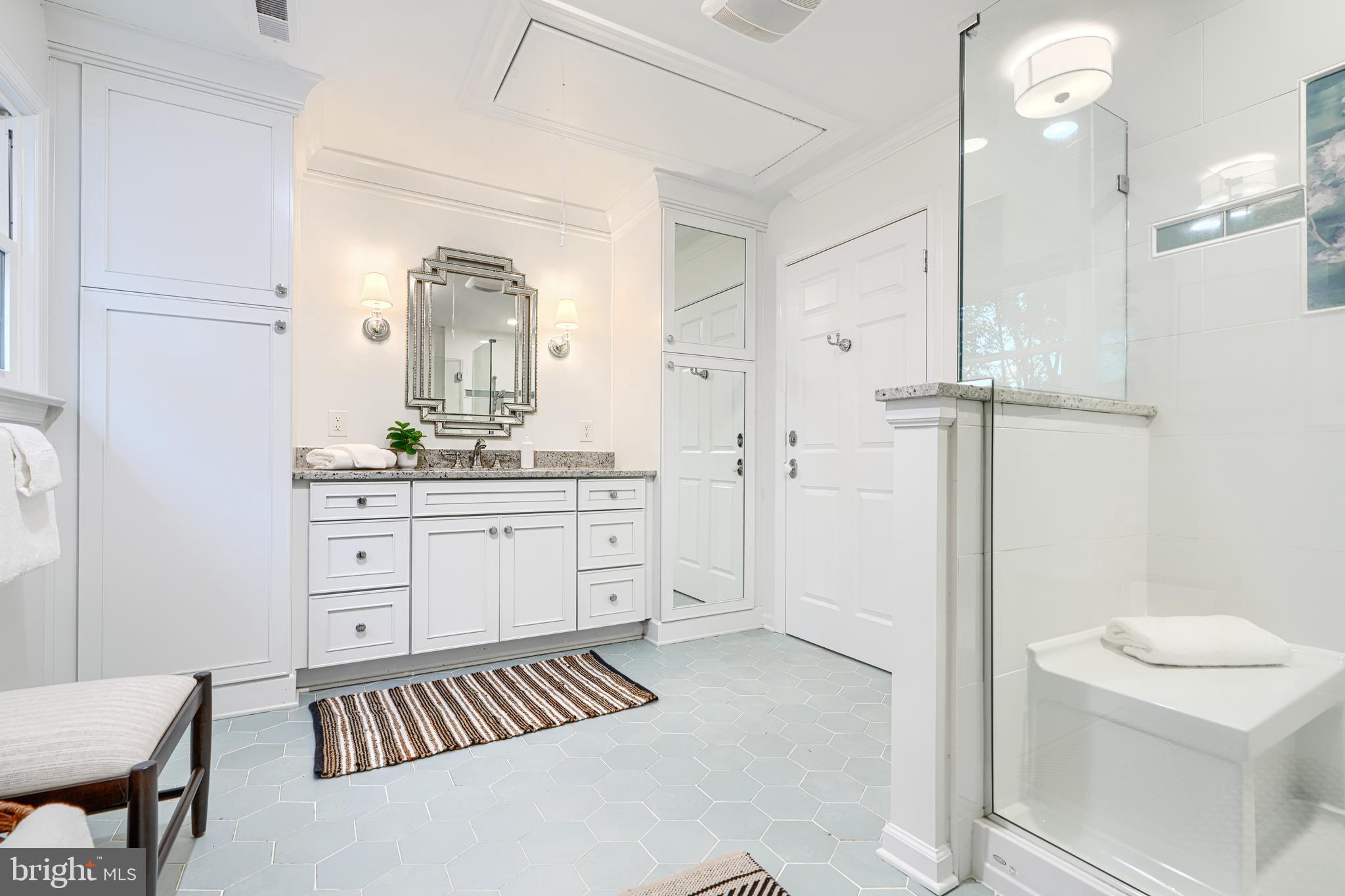 IVY HILL - Residential