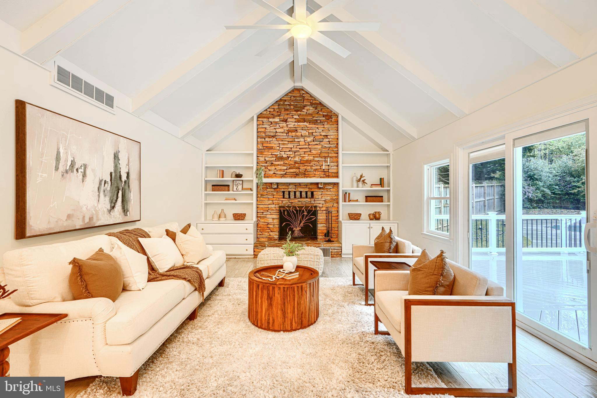 IVY HILL - Residential