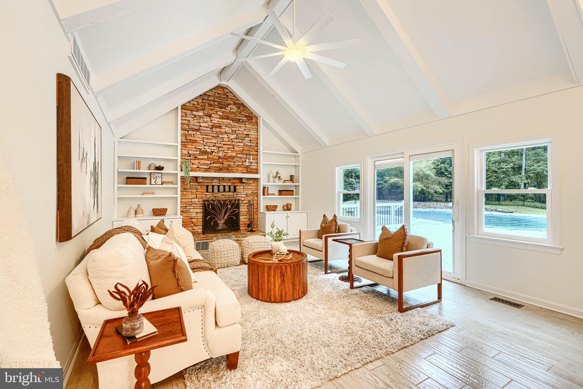 IVY HILL - Residential