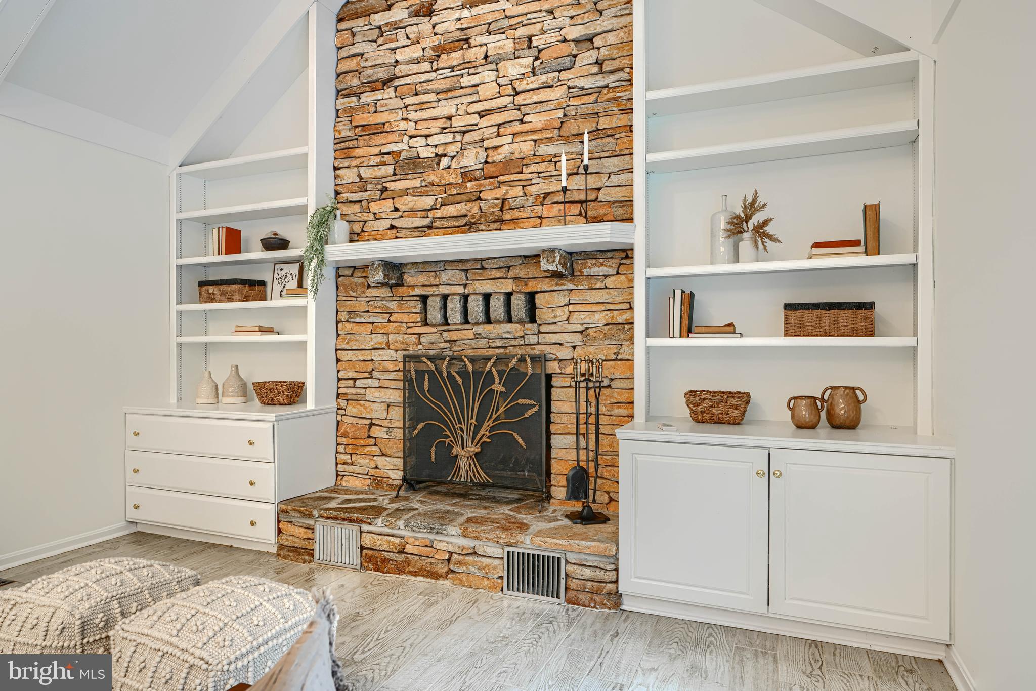 IVY HILL - Residential