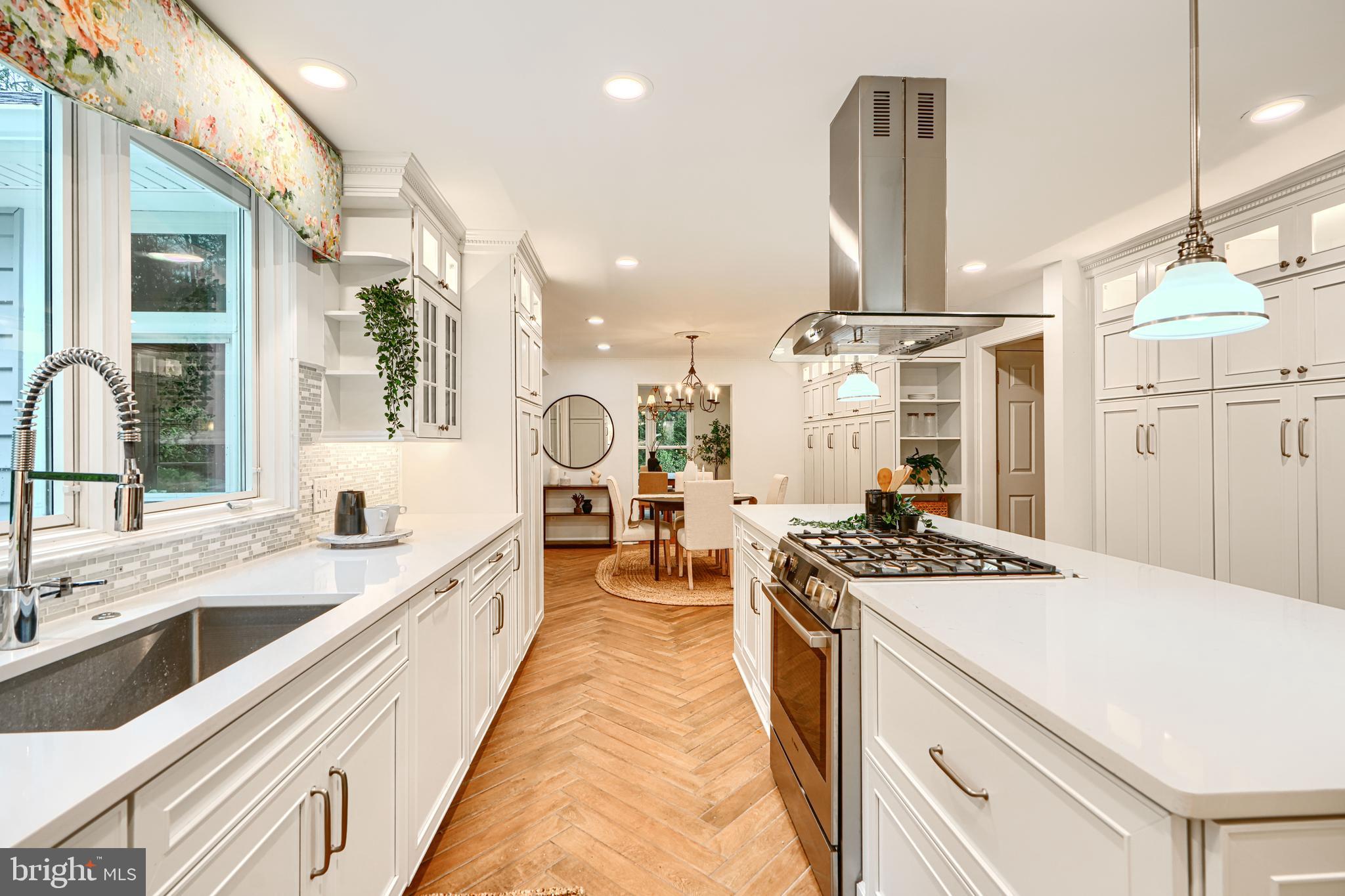 IVY HILL - Residential