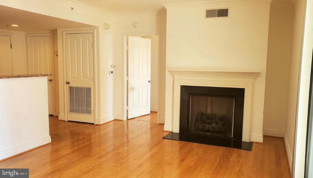 INNER HARBOR - Residential Lease