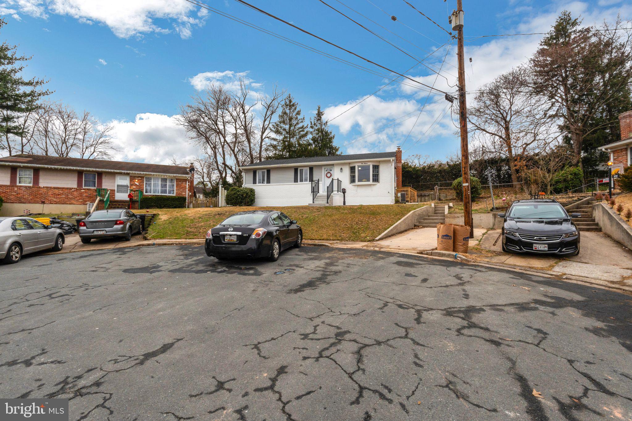 KINSLOUCH FARMS - Residential