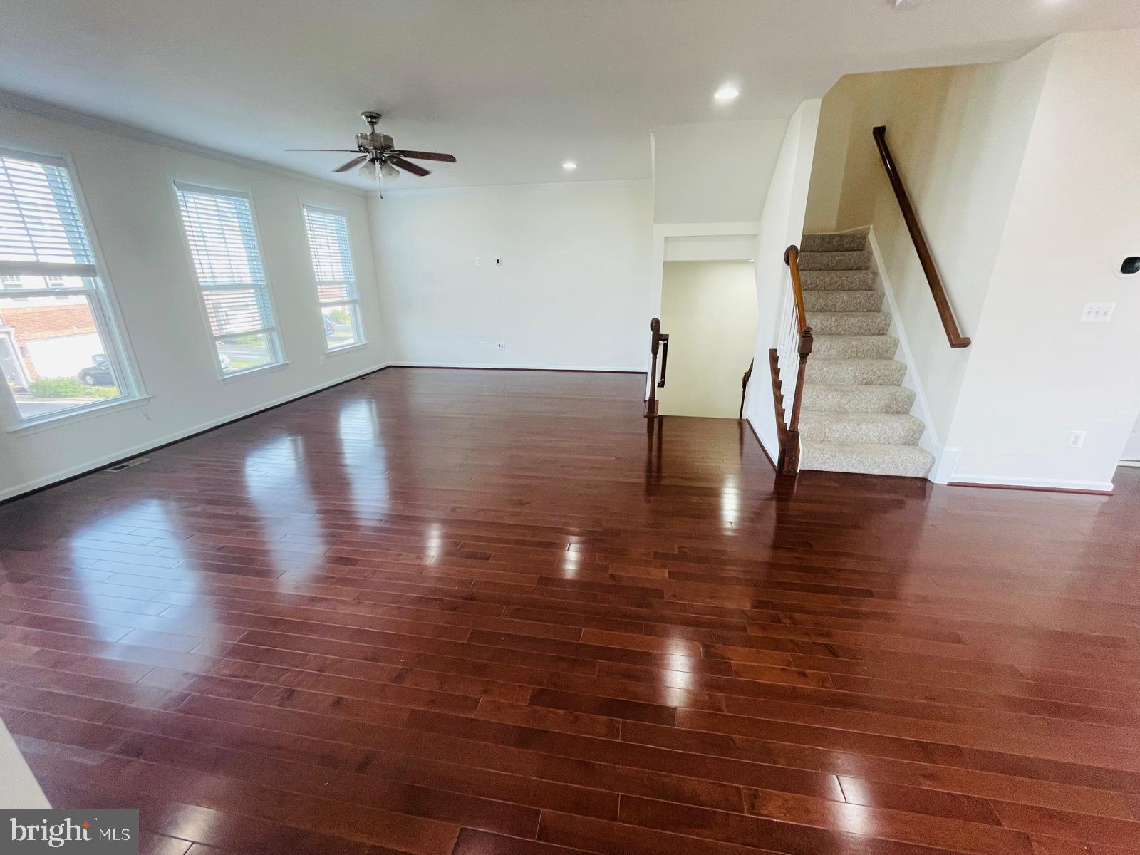 STONE RIDGE LAND BAY 3 - Residential Lease