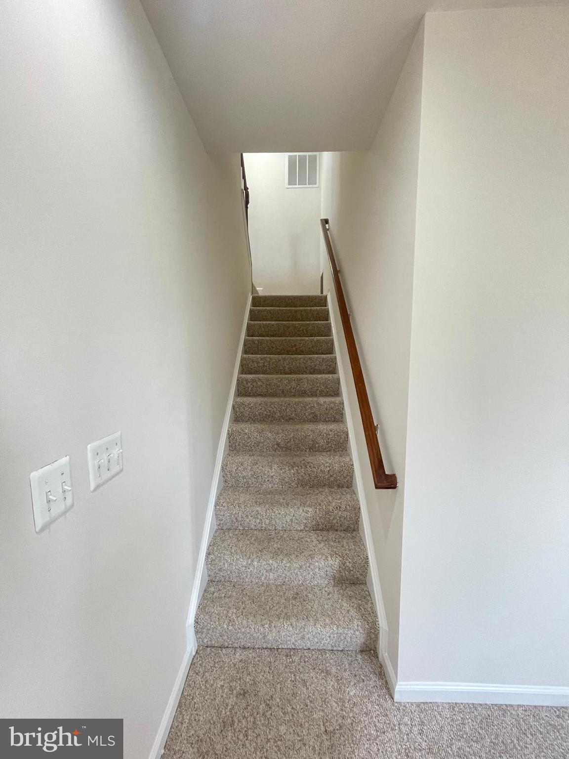 STONE RIDGE LAND BAY 3 - Residential Lease