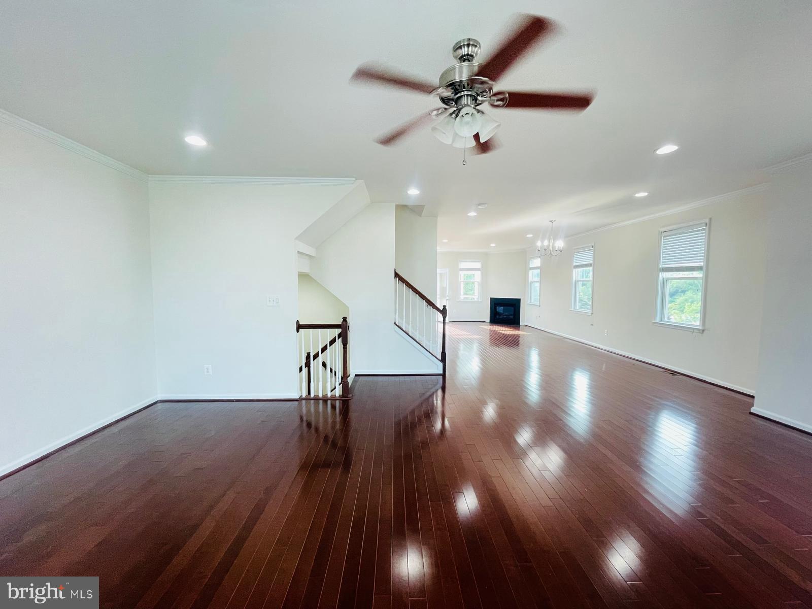 STONE RIDGE LAND BAY 3 - Residential Lease