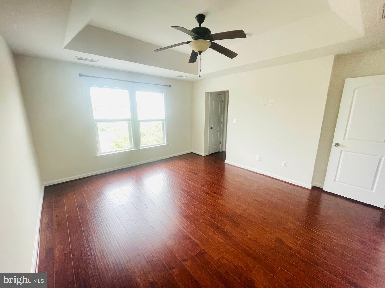 STONE RIDGE LAND BAY 3 - Residential Lease