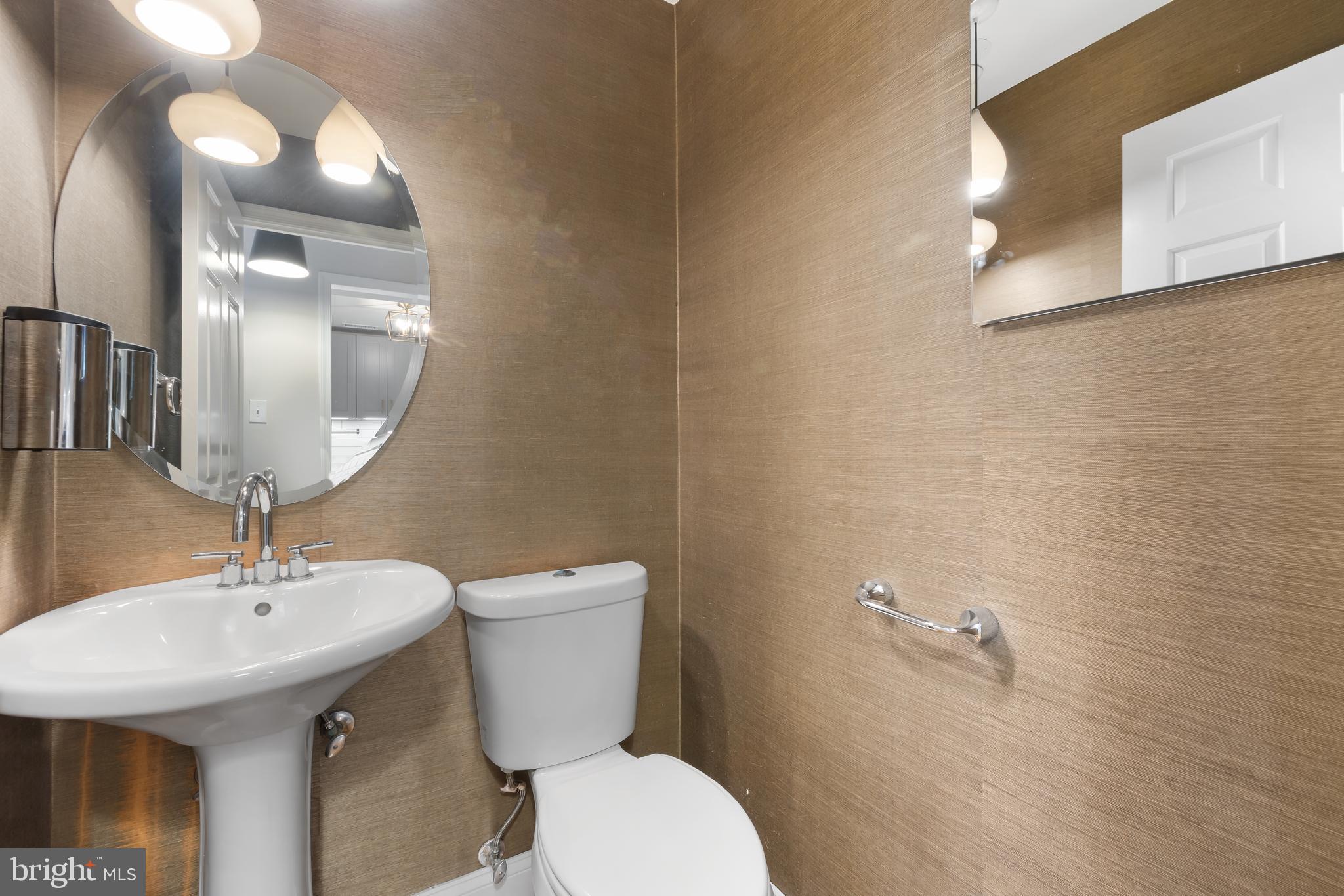 KENWOOD FOREST - Residential