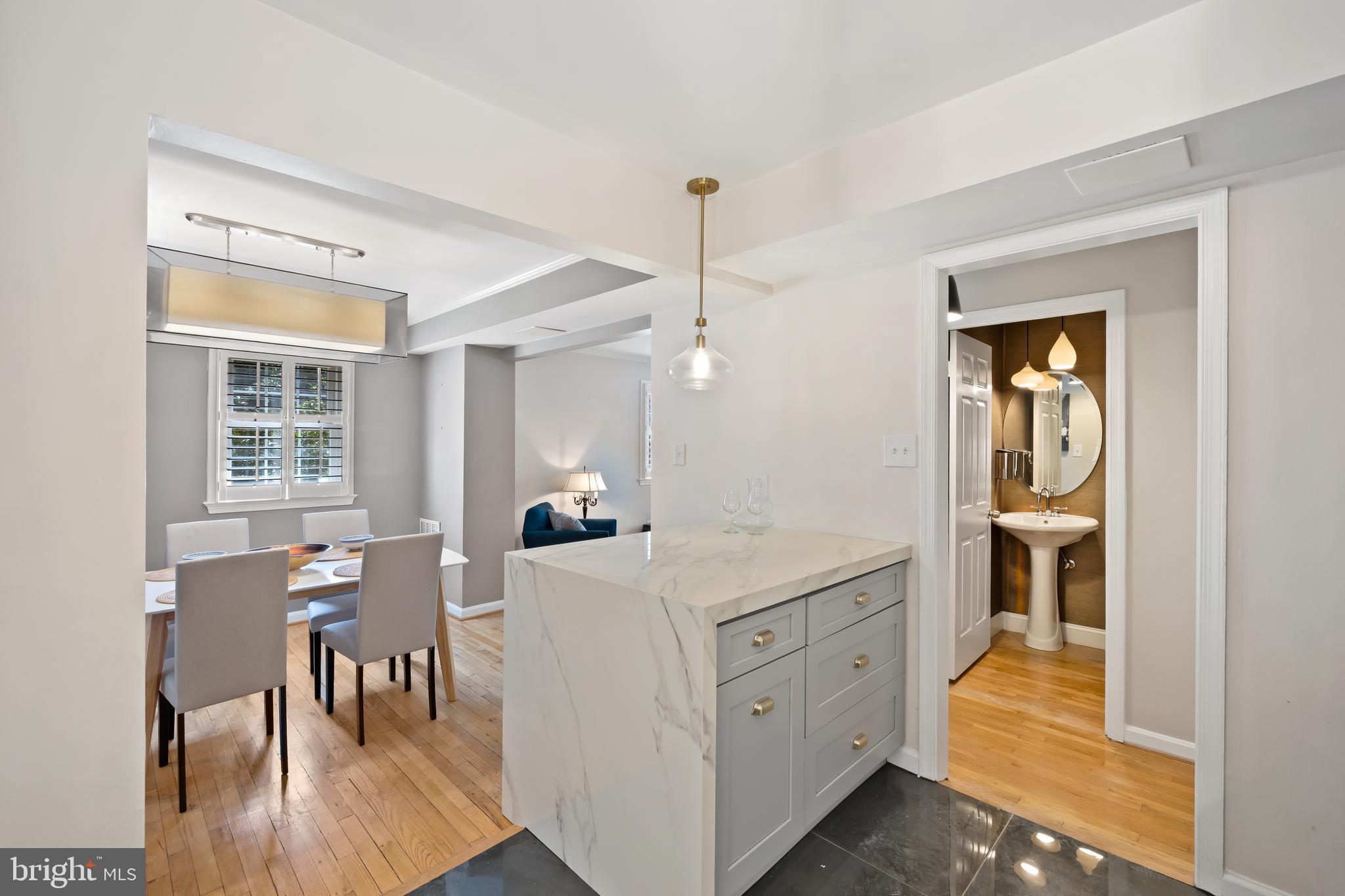 KENWOOD FOREST - Residential