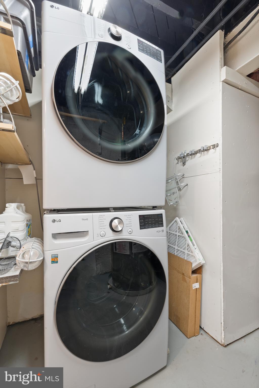 KENWOOD FOREST - Residential