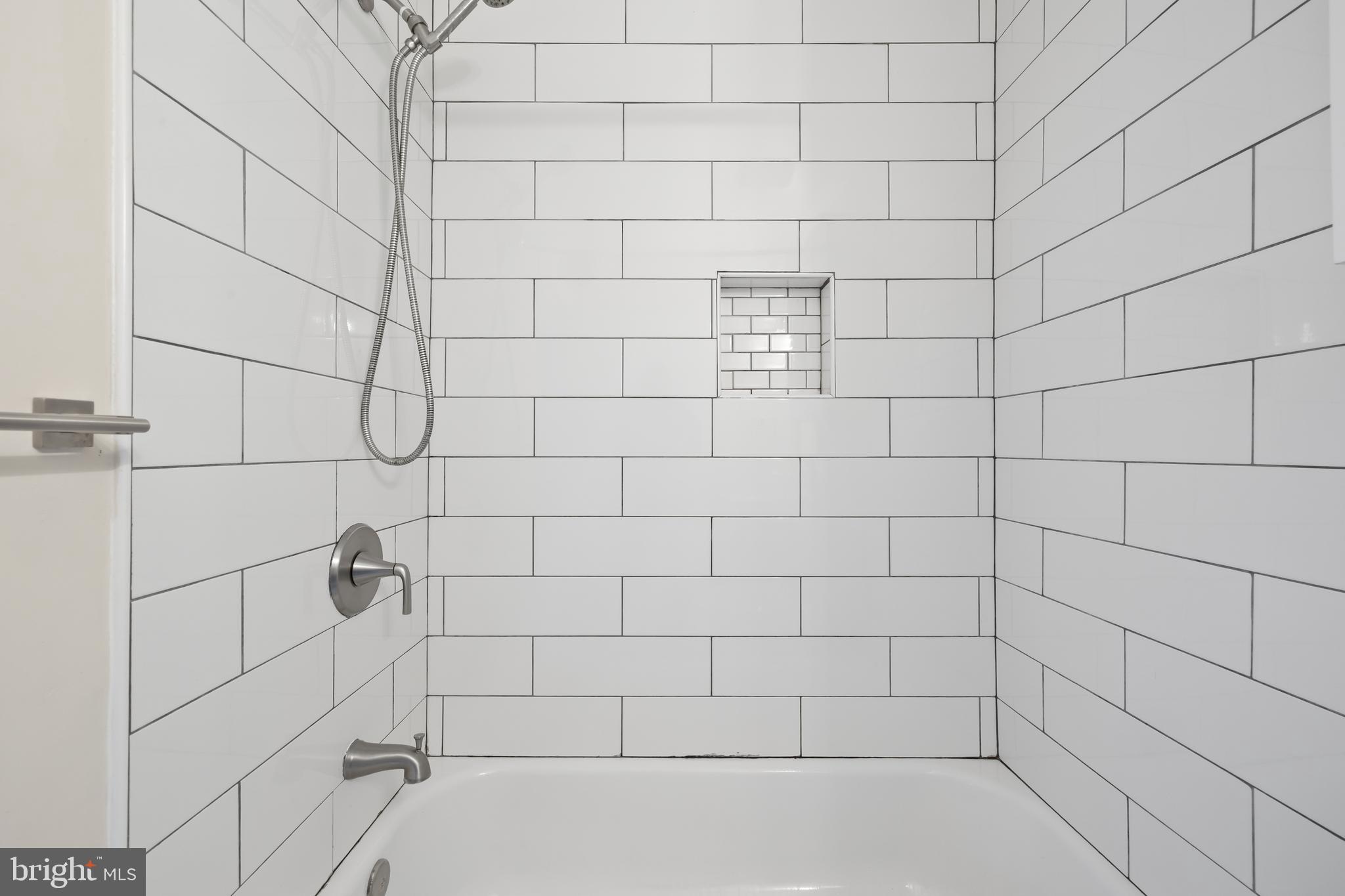 KENWOOD FOREST - Residential