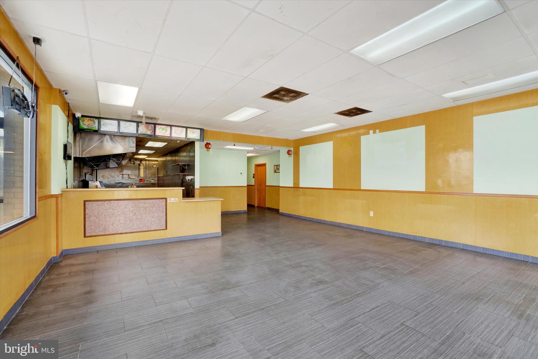 1938 W MARKET STREET