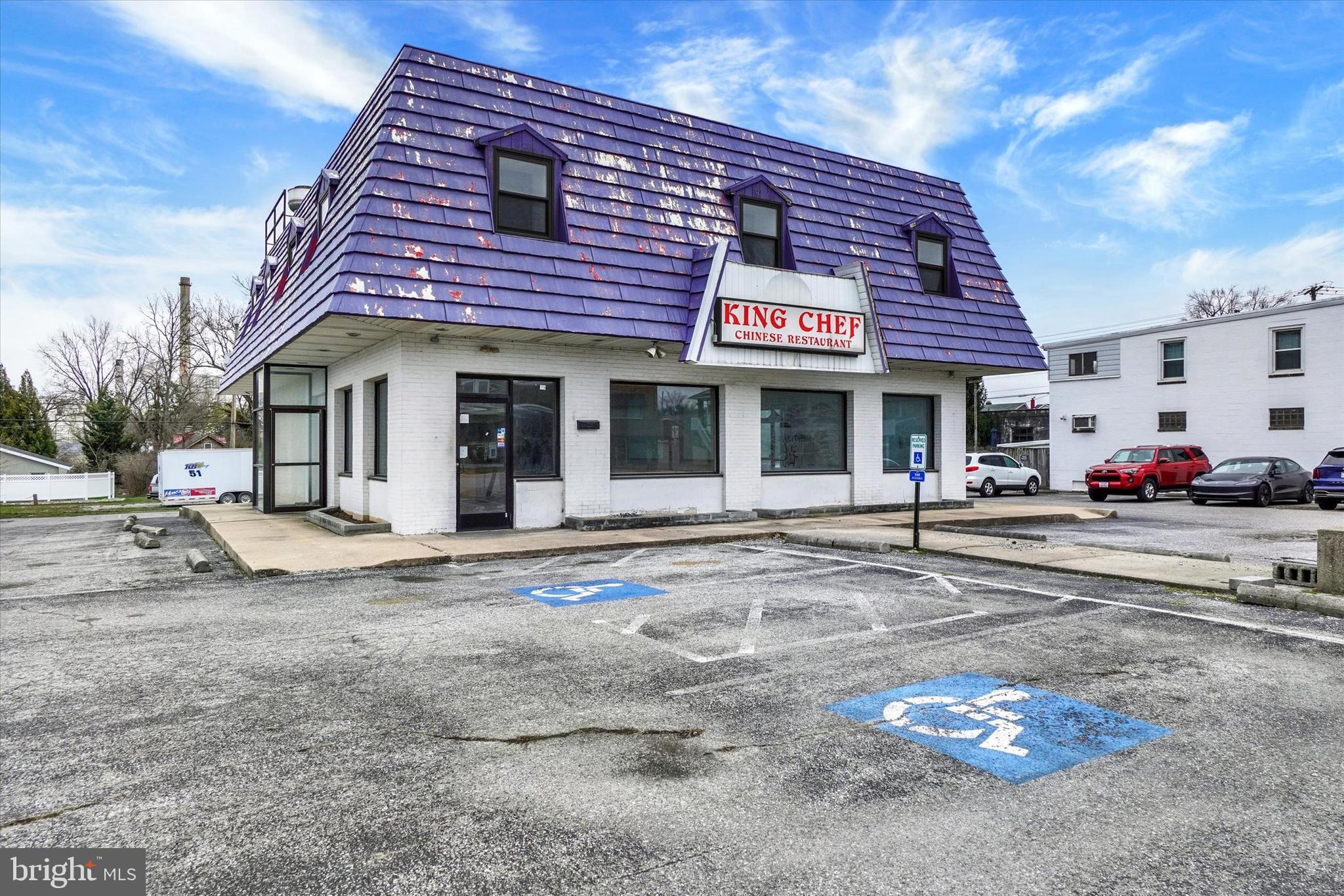 1938 W MARKET STREET