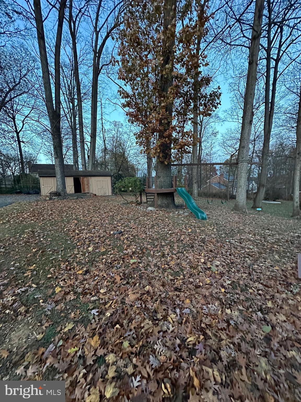 CHATEAU RIDGE - Residential