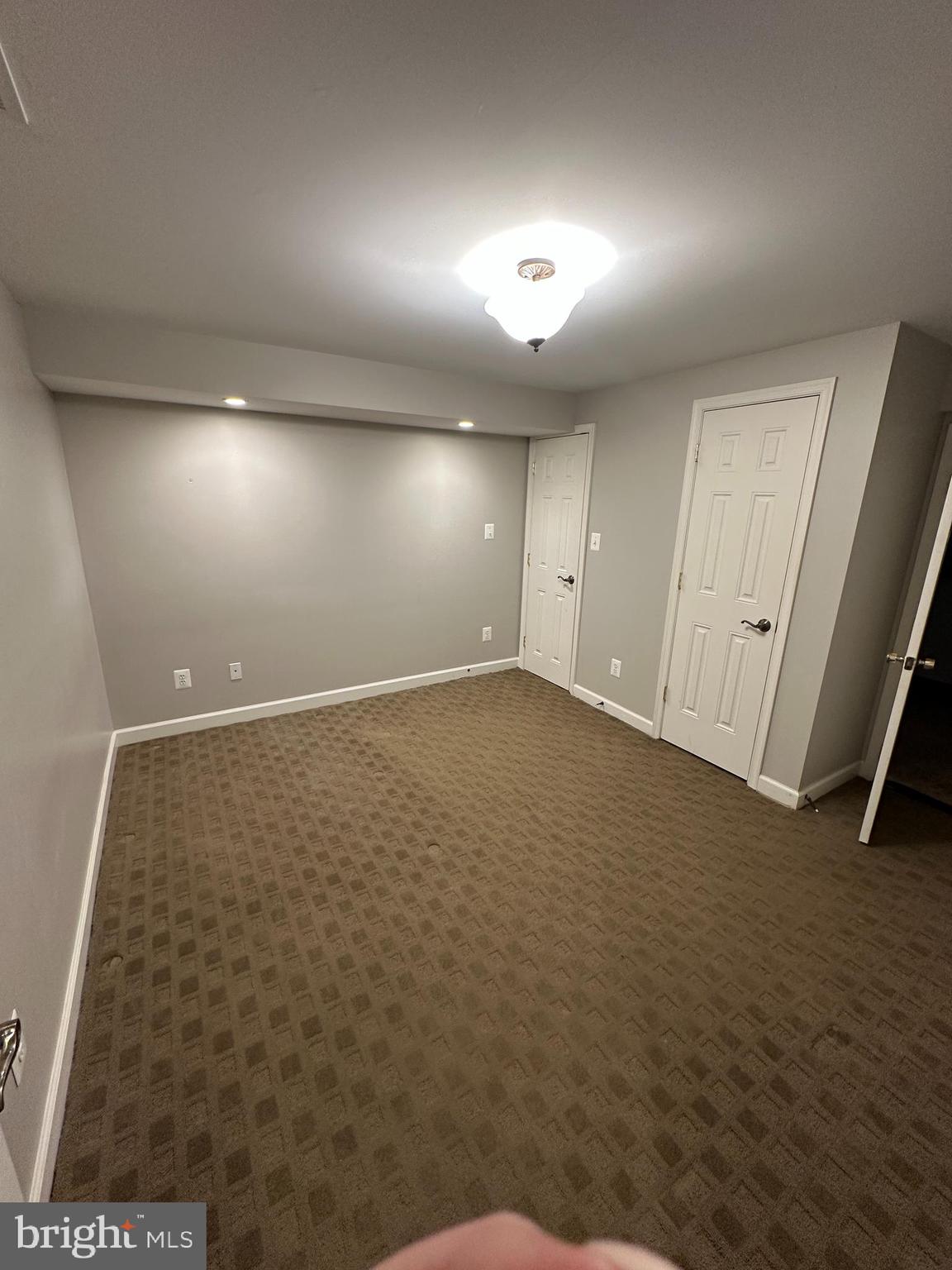 CHATEAU RIDGE - Residential