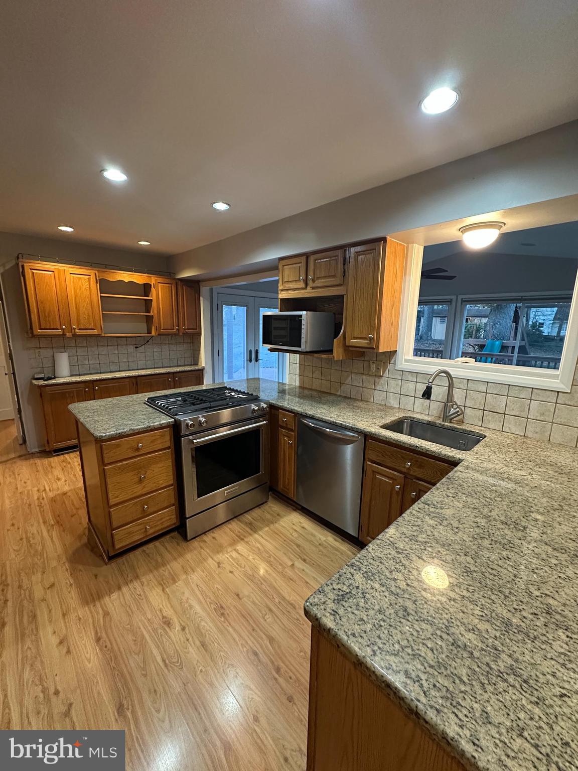 CHATEAU RIDGE - Residential