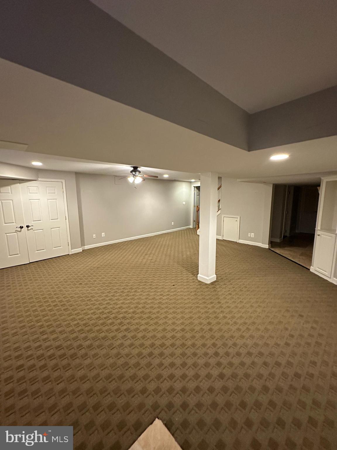 CHATEAU RIDGE - Residential