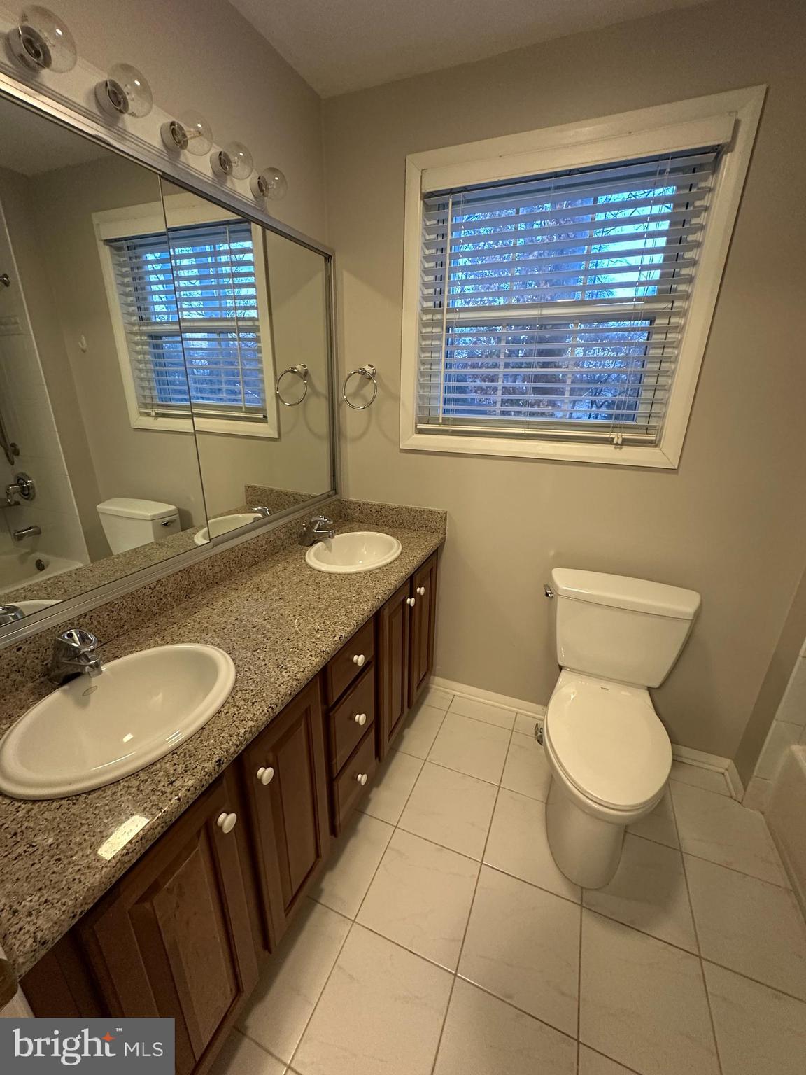 CHATEAU RIDGE - Residential