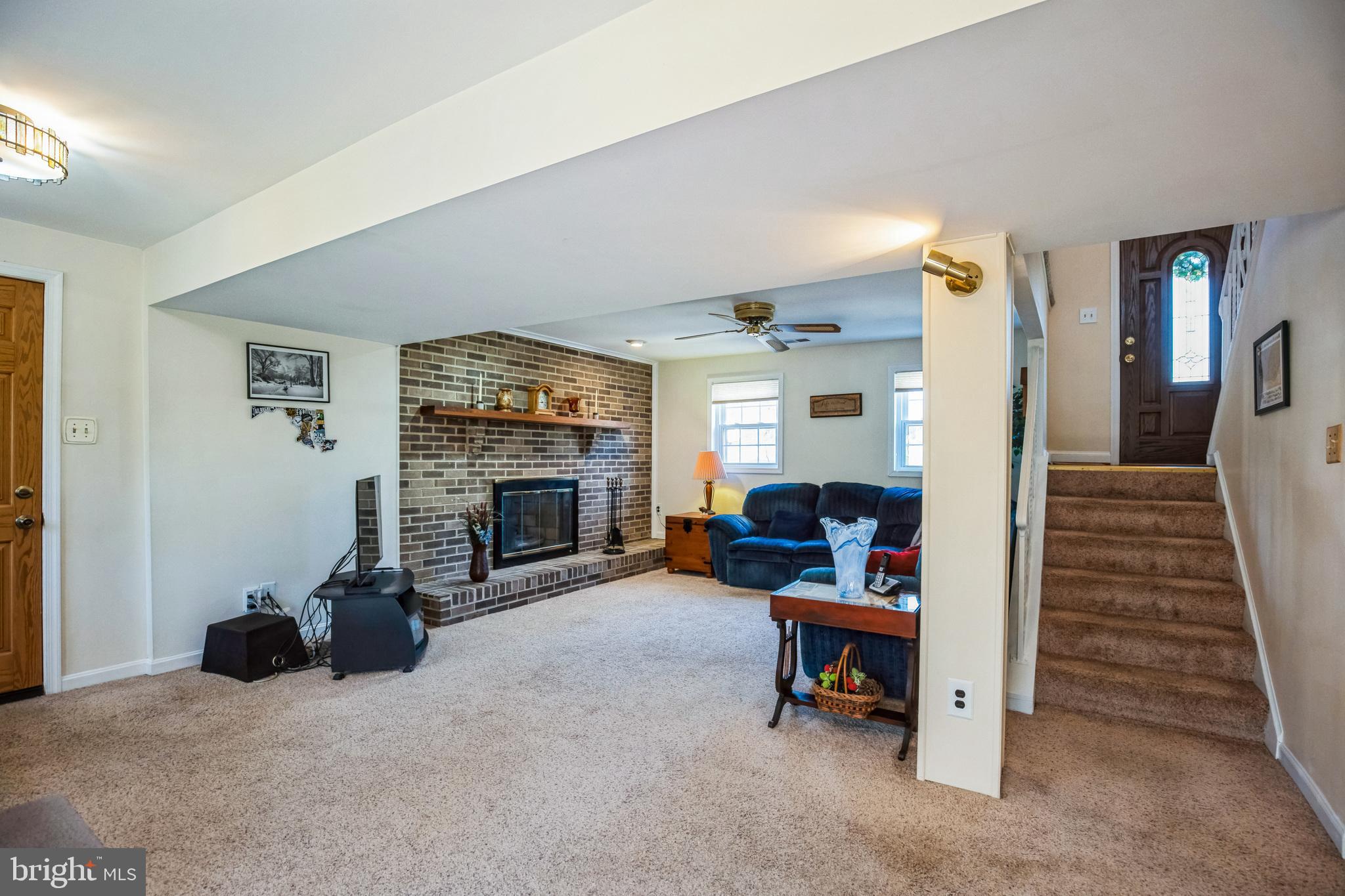 LAUREL BRANCH - Residential