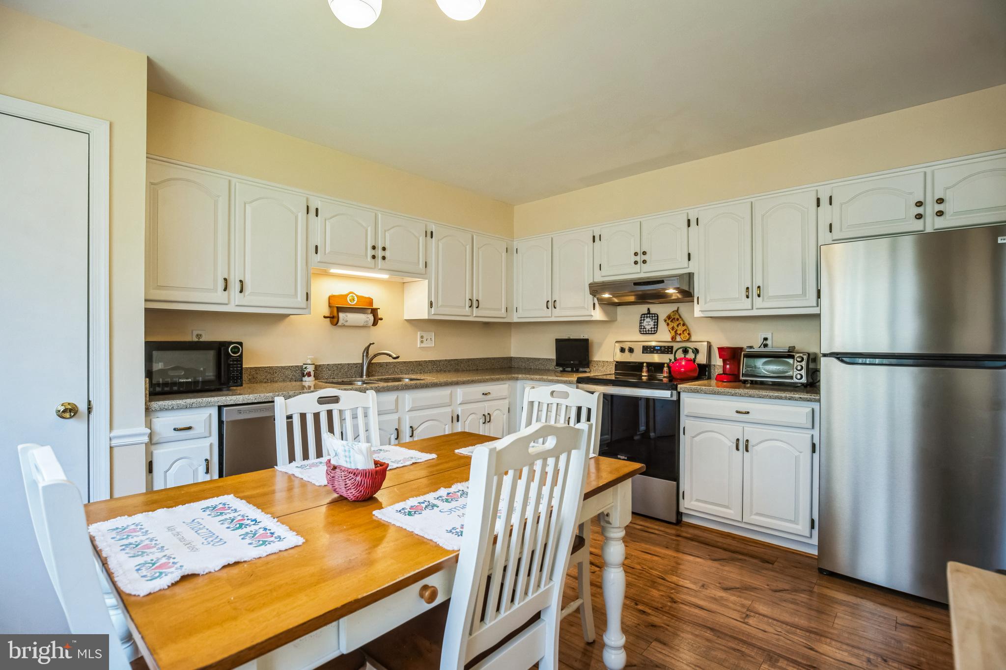 LAUREL BRANCH - Residential