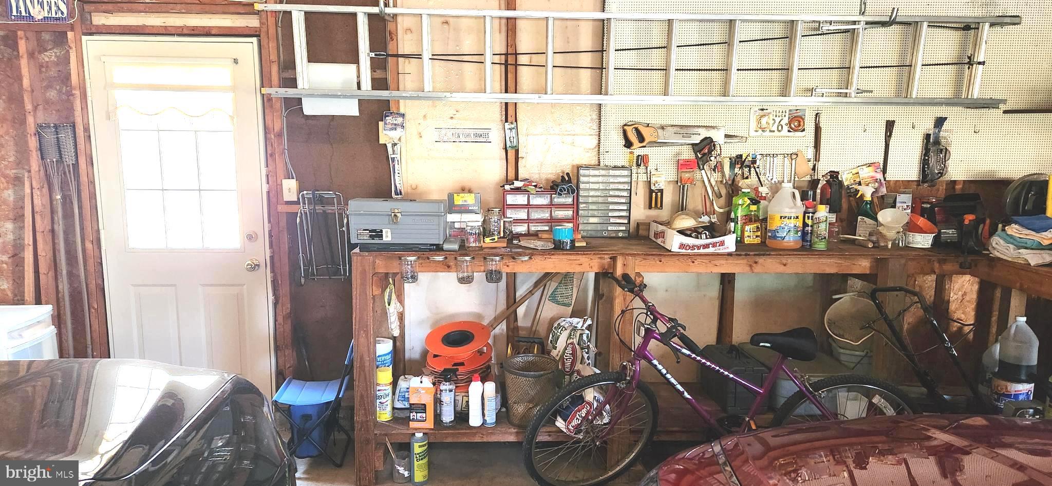 LAUREL BRANCH - Residential