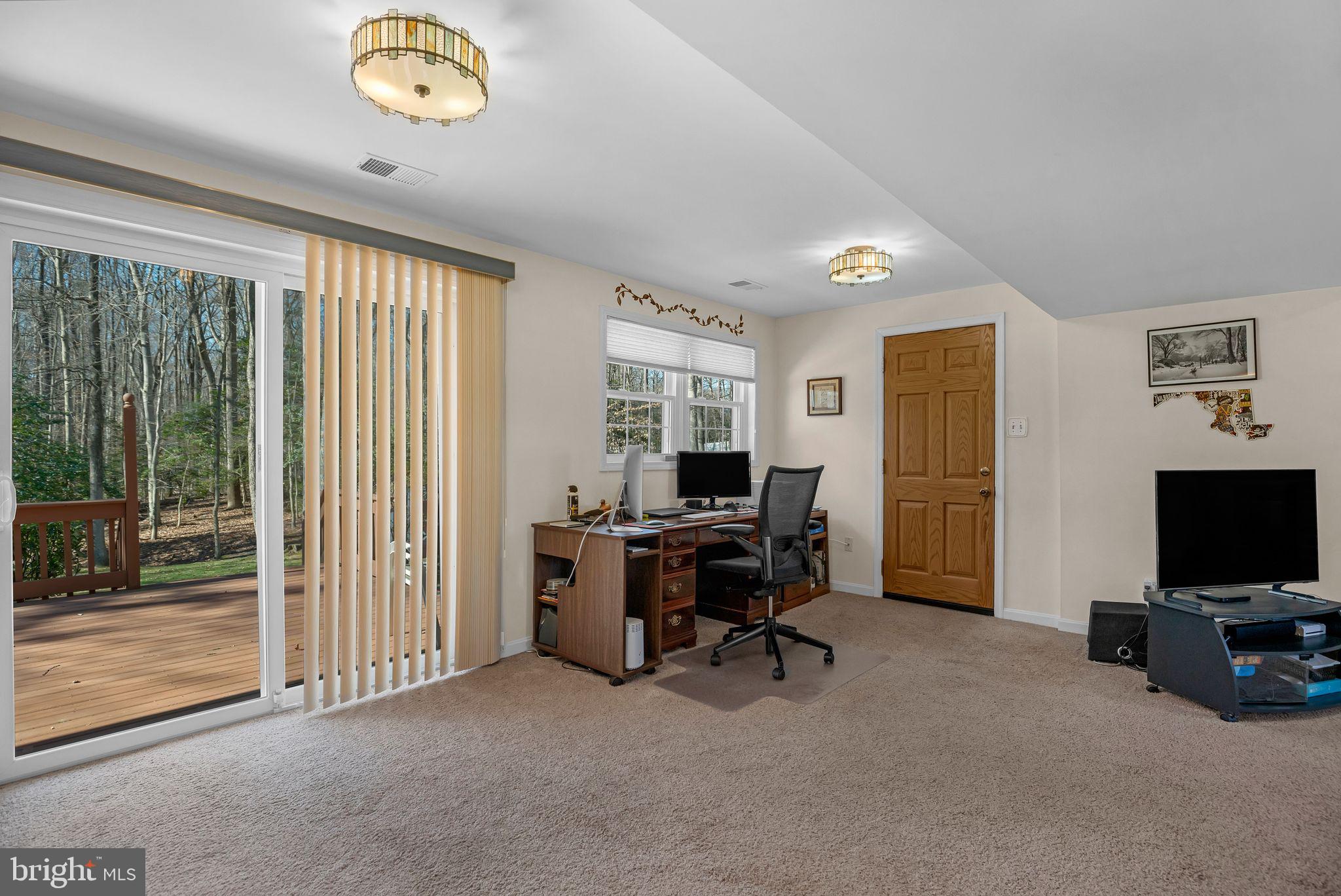 LAUREL BRANCH - Residential