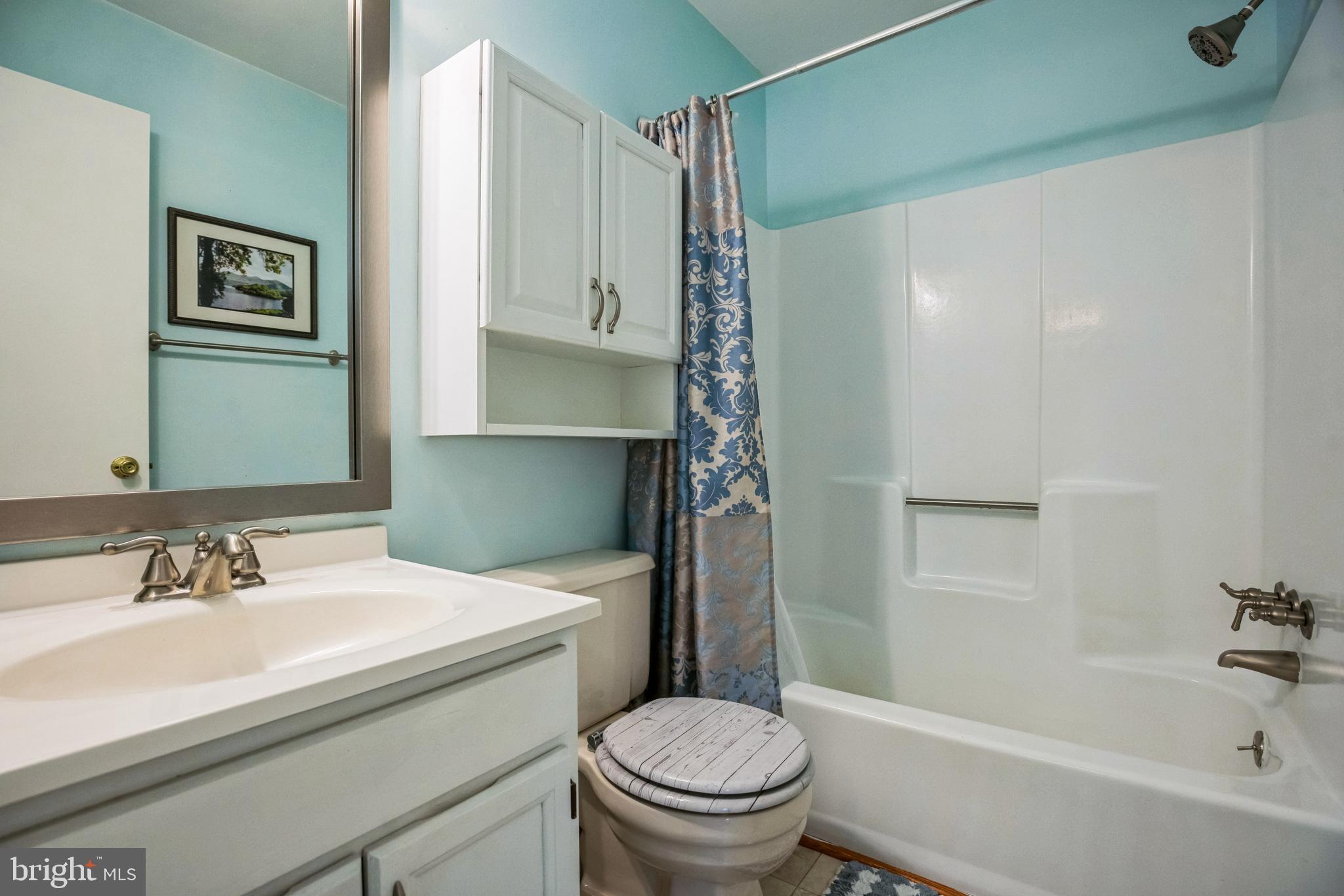 LAUREL BRANCH - Residential