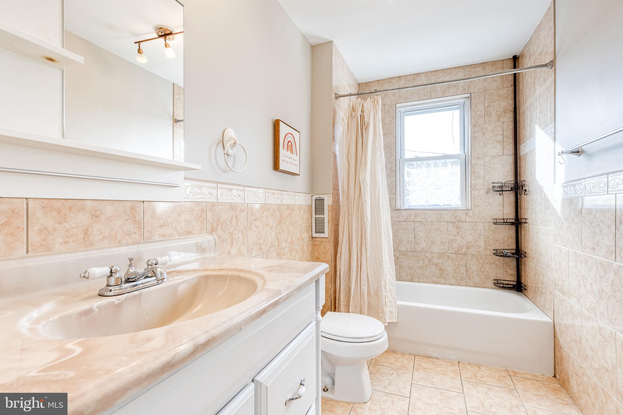 HAMPDEN HISTORIC DISTRICT - Residential Lease