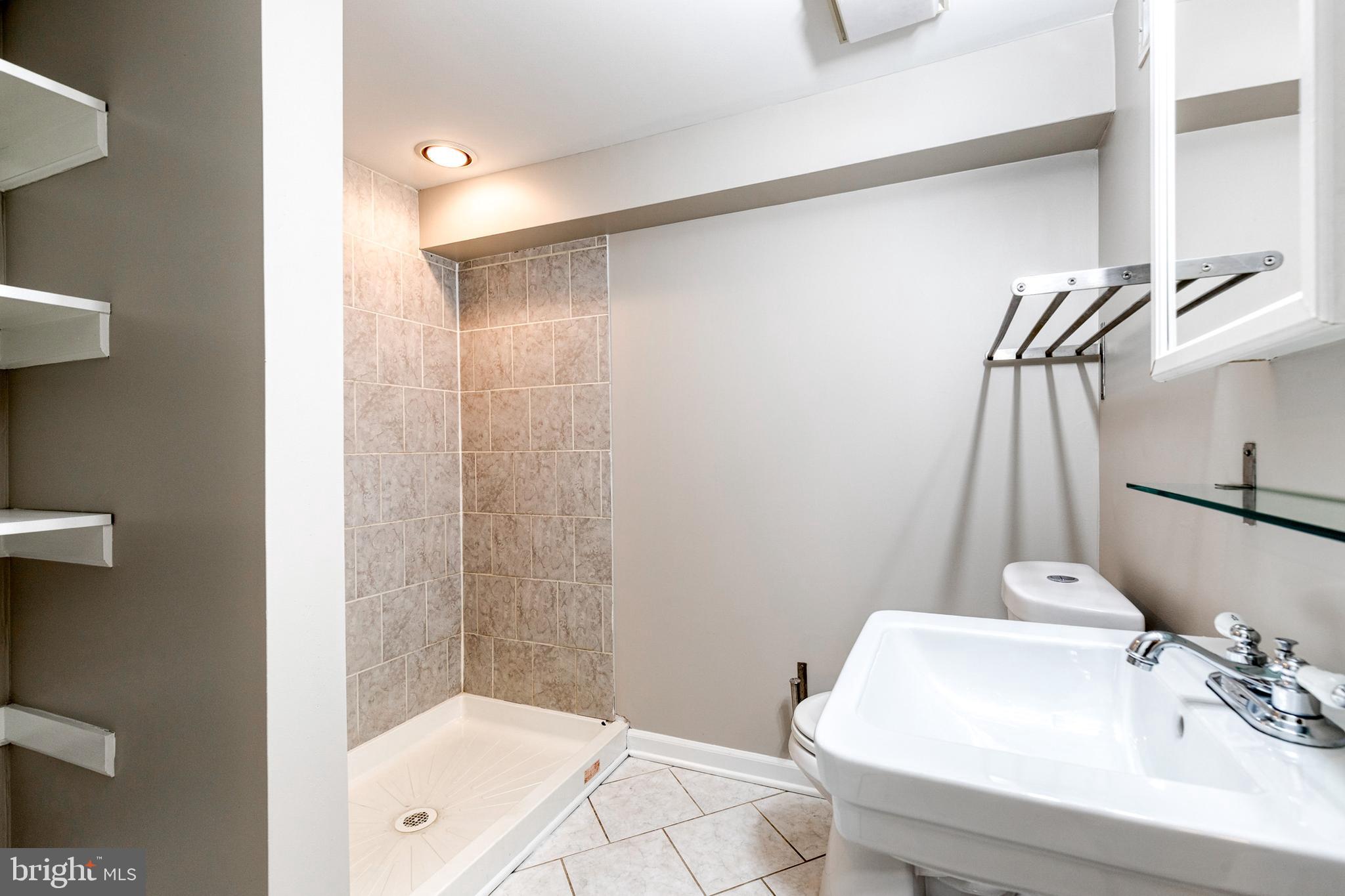 HAMPDEN HISTORIC DISTRICT - Residential Lease