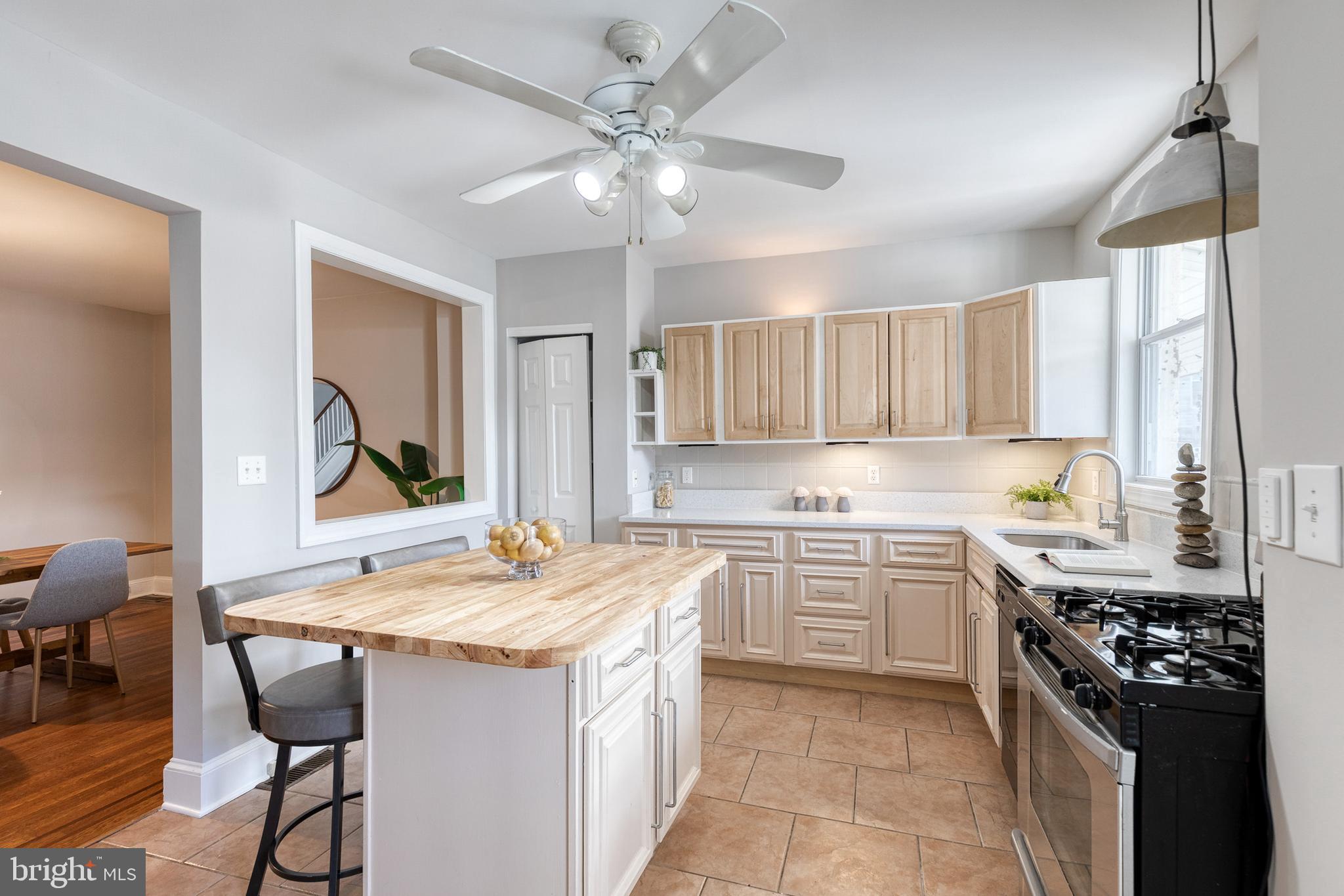 HAMPDEN HISTORIC DISTRICT - Residential Lease