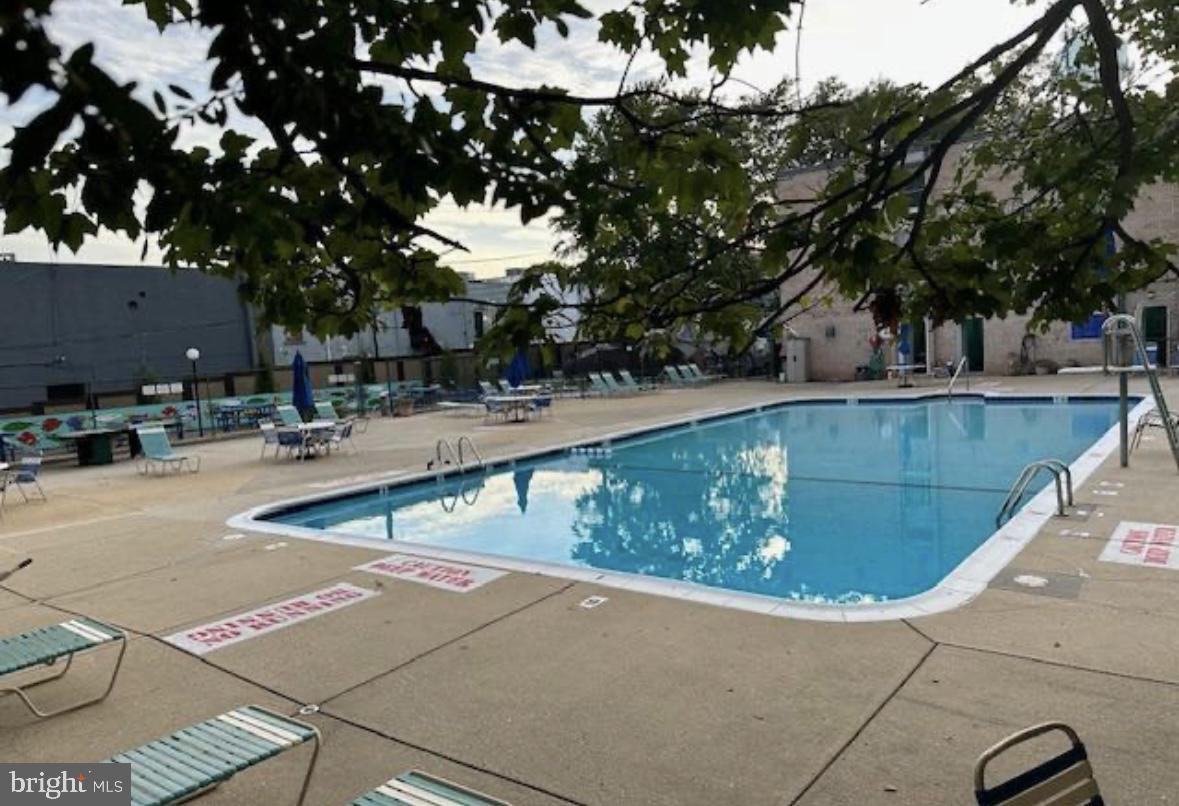 GLENWAYE GARDENS - Residential