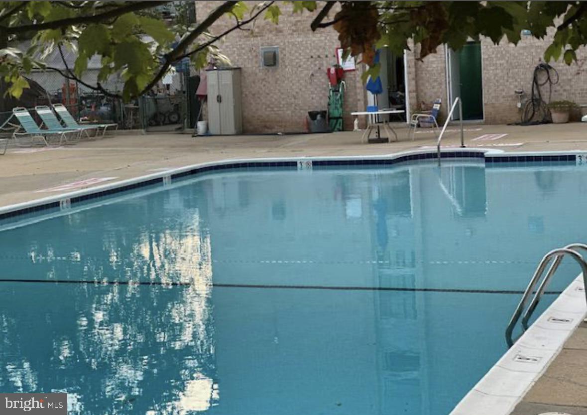 GLENWAYE GARDENS - Residential