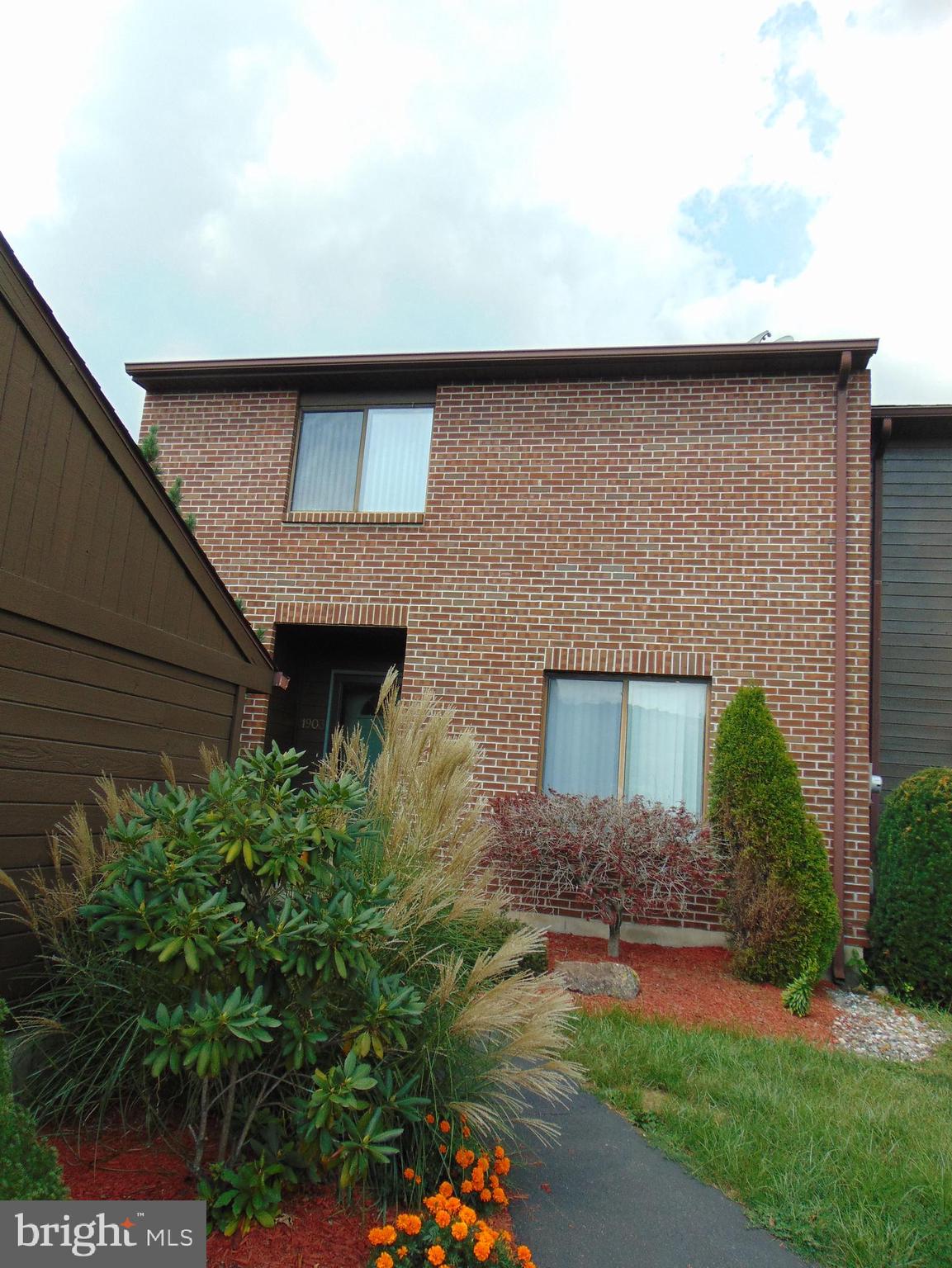 PINE BROOK - Residential