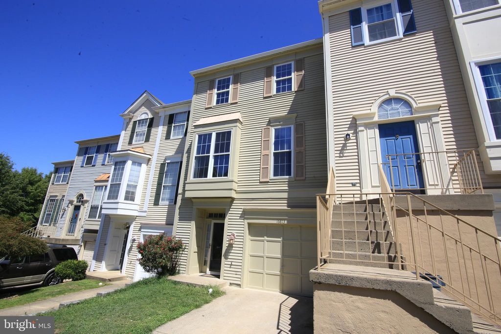 Photo of 16813 Miranda Lane, WOODBRIDGE, VA 22191 (MLS # VAPW2107088)