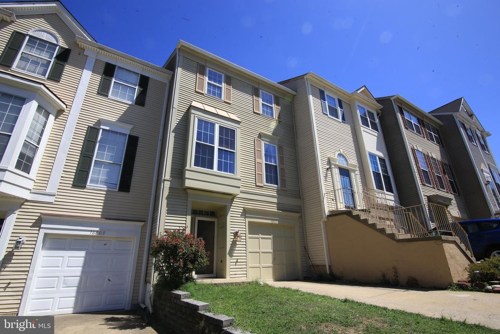 Photo of 16813 Miranda Lane, WOODBRIDGE, VA 22191 (MLS # VAPW2107088)