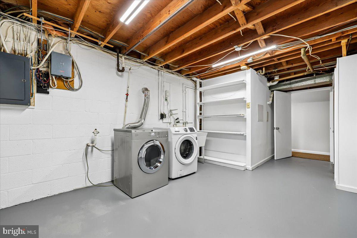 KEMP MILL ESTATES - Residential