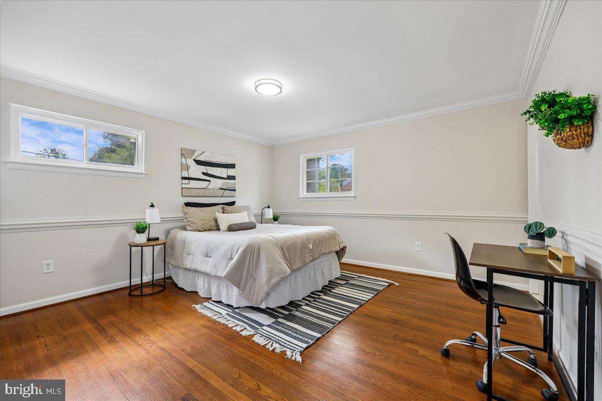 KEMP MILL ESTATES - Residential