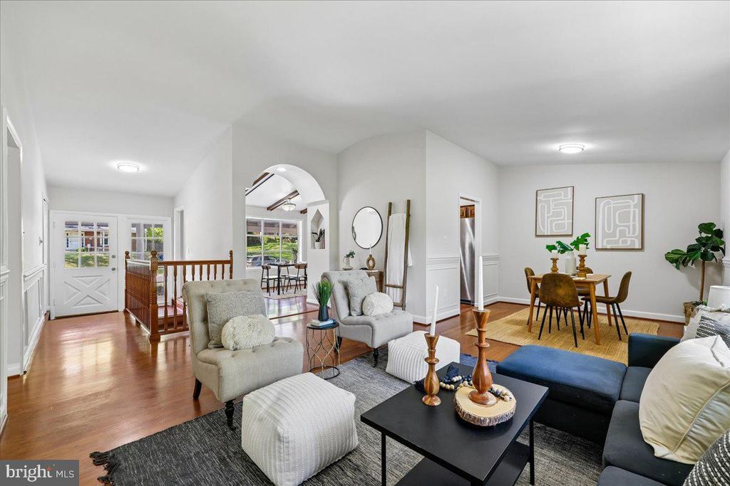 Photo of 11807 Stonington Place, SILVER SPRING, MD 20902 (MLS # MDMC2228664)