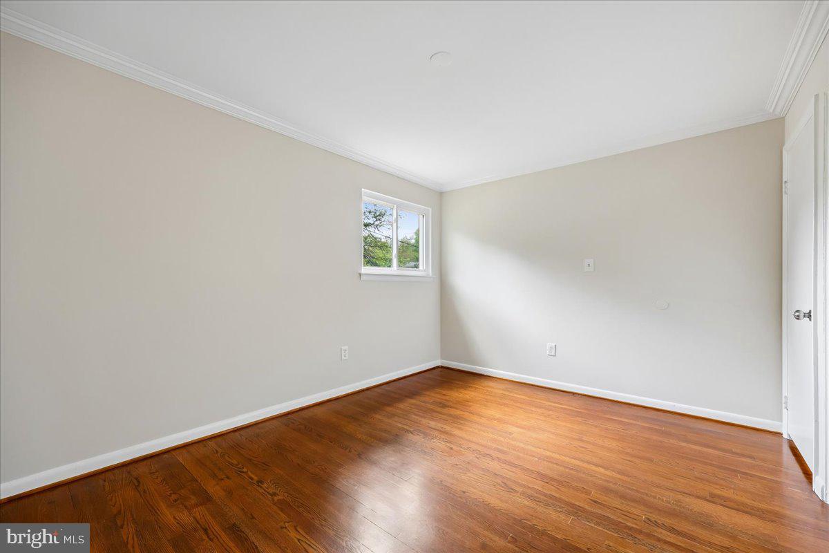 KEMP MILL ESTATES - Residential