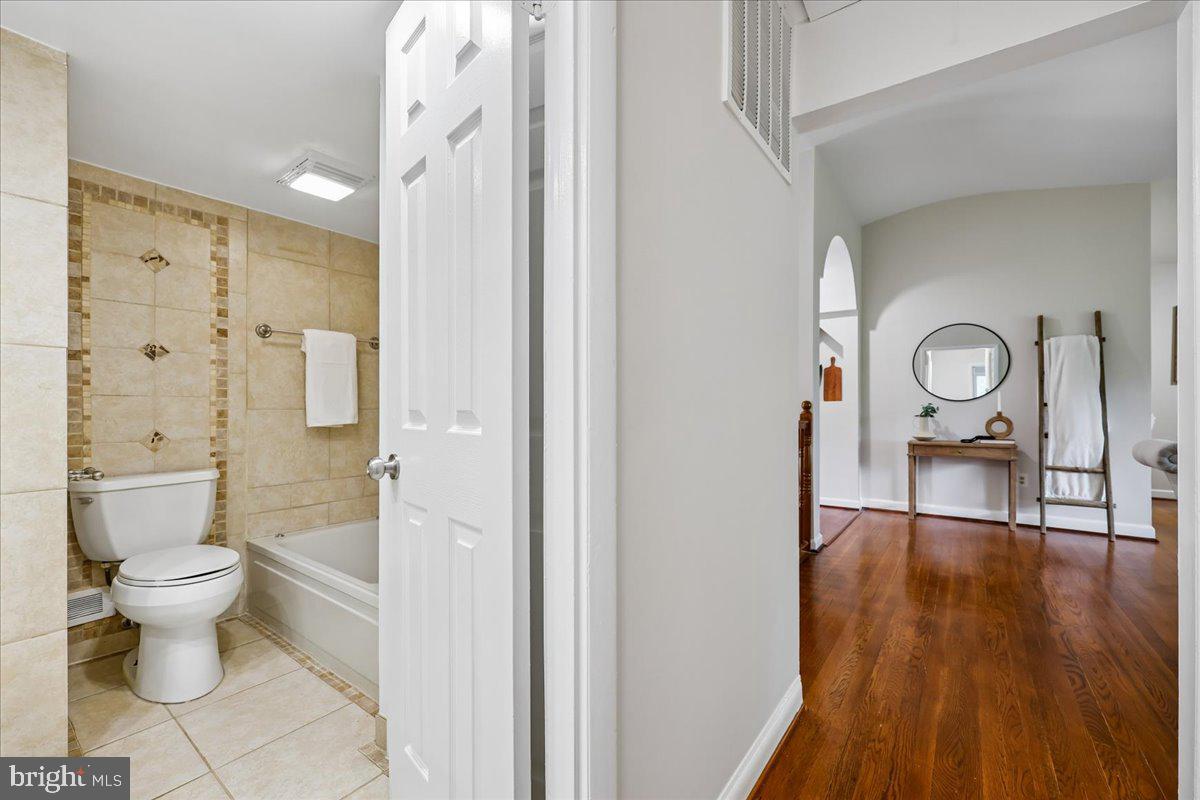 KEMP MILL ESTATES - Residential
