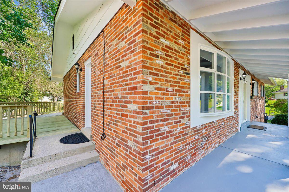 KEMP MILL ESTATES - Residential