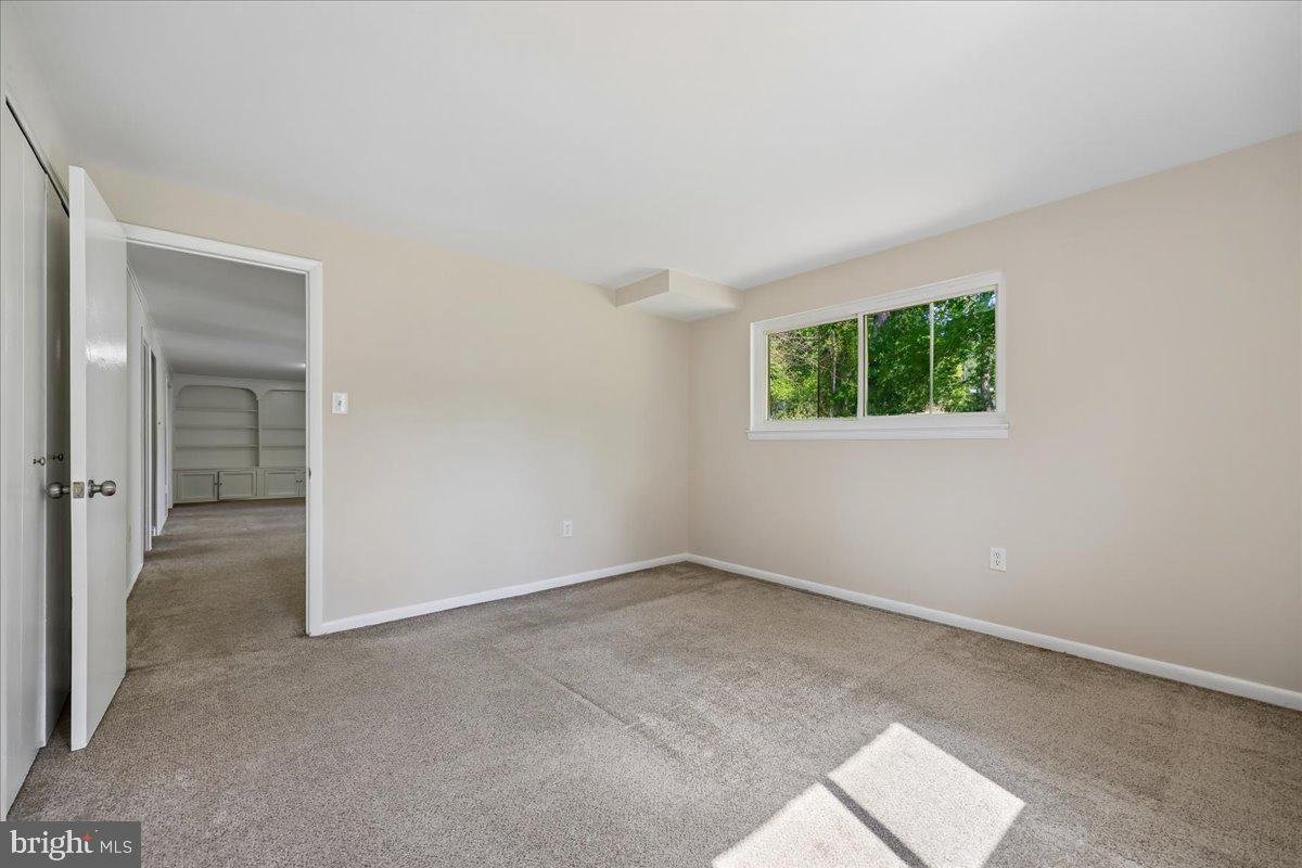 KEMP MILL ESTATES - Residential