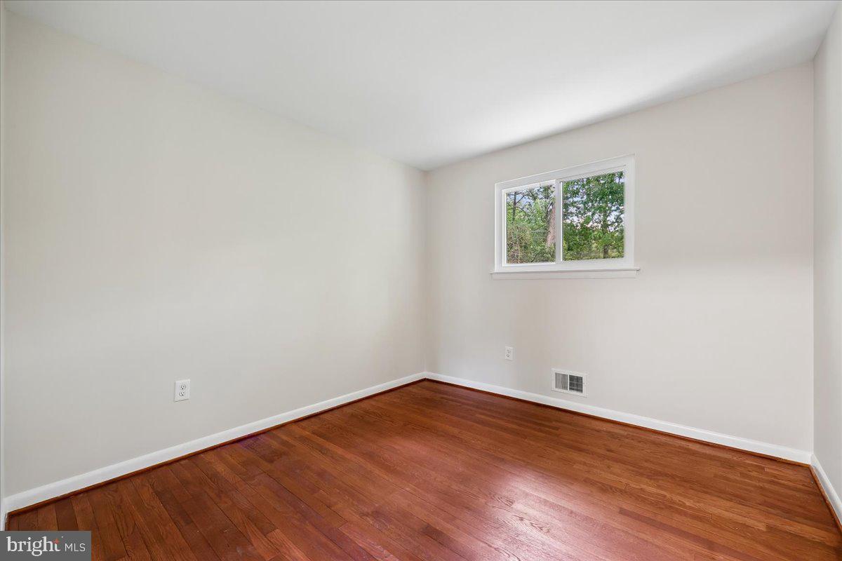 KEMP MILL ESTATES - Residential
