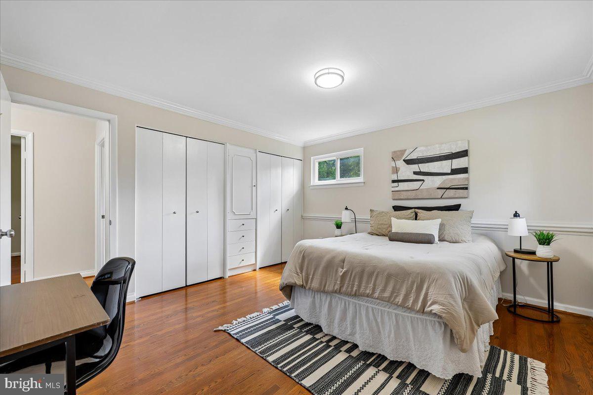 KEMP MILL ESTATES - Residential
