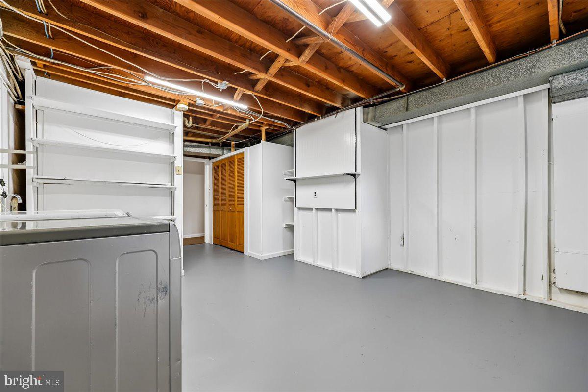 KEMP MILL ESTATES - Residential